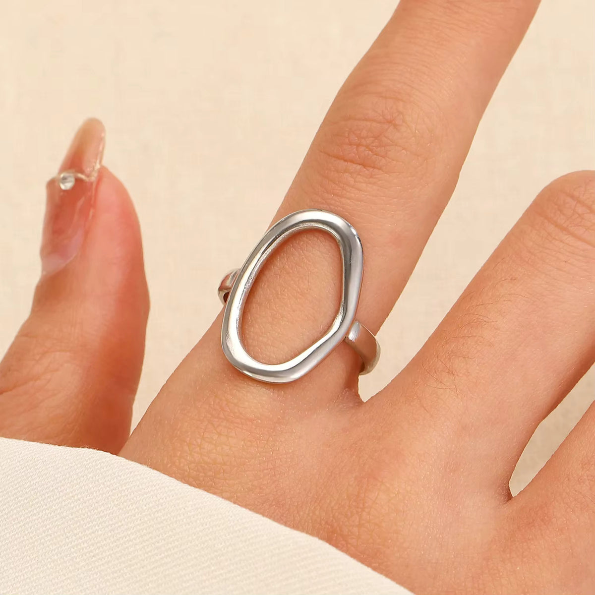 "Anello Intimo – Oro e Argento"