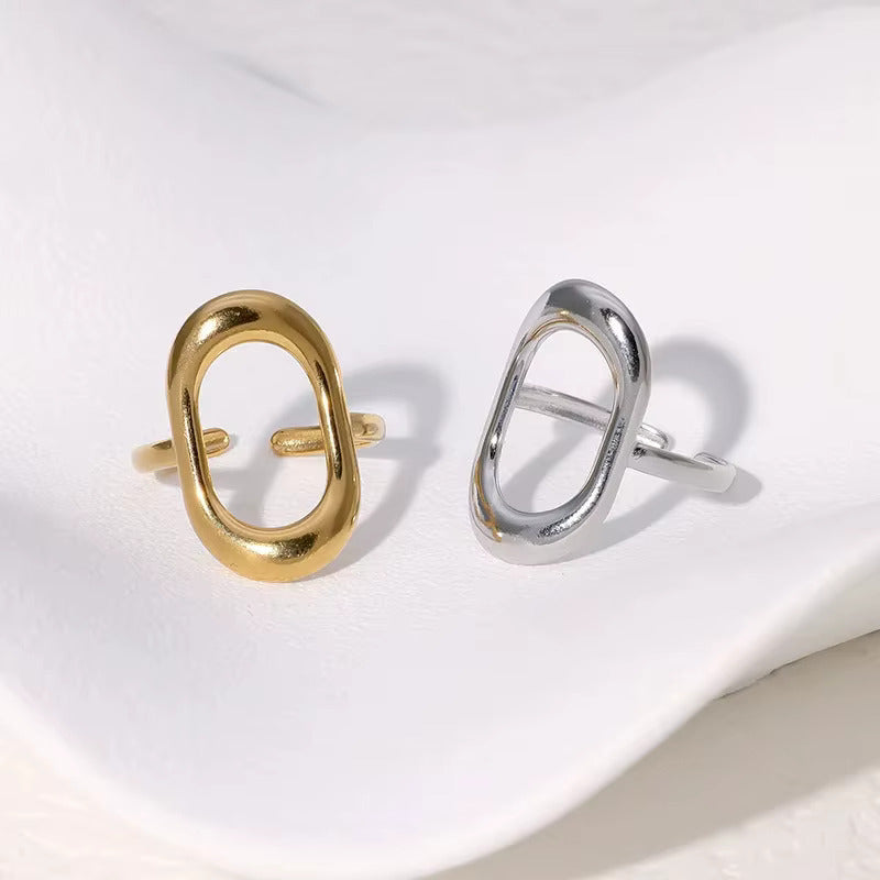 "Anello Intimo – Oro e Argento"